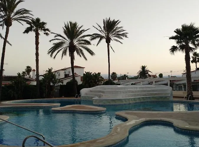 Apartamento Parchis Con Piscina