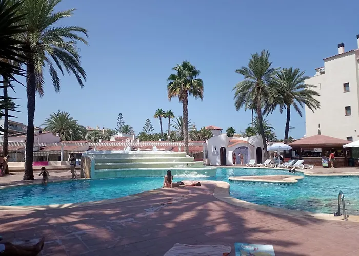 Apartamento Parchis Con Piscina